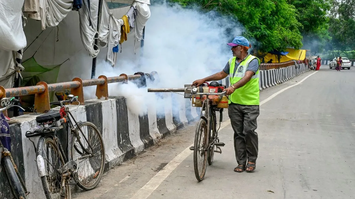 karnataka-dengue-cases-dengue-epidemic-news-bengaluru-shops-houses-dengue-fine-latest-update